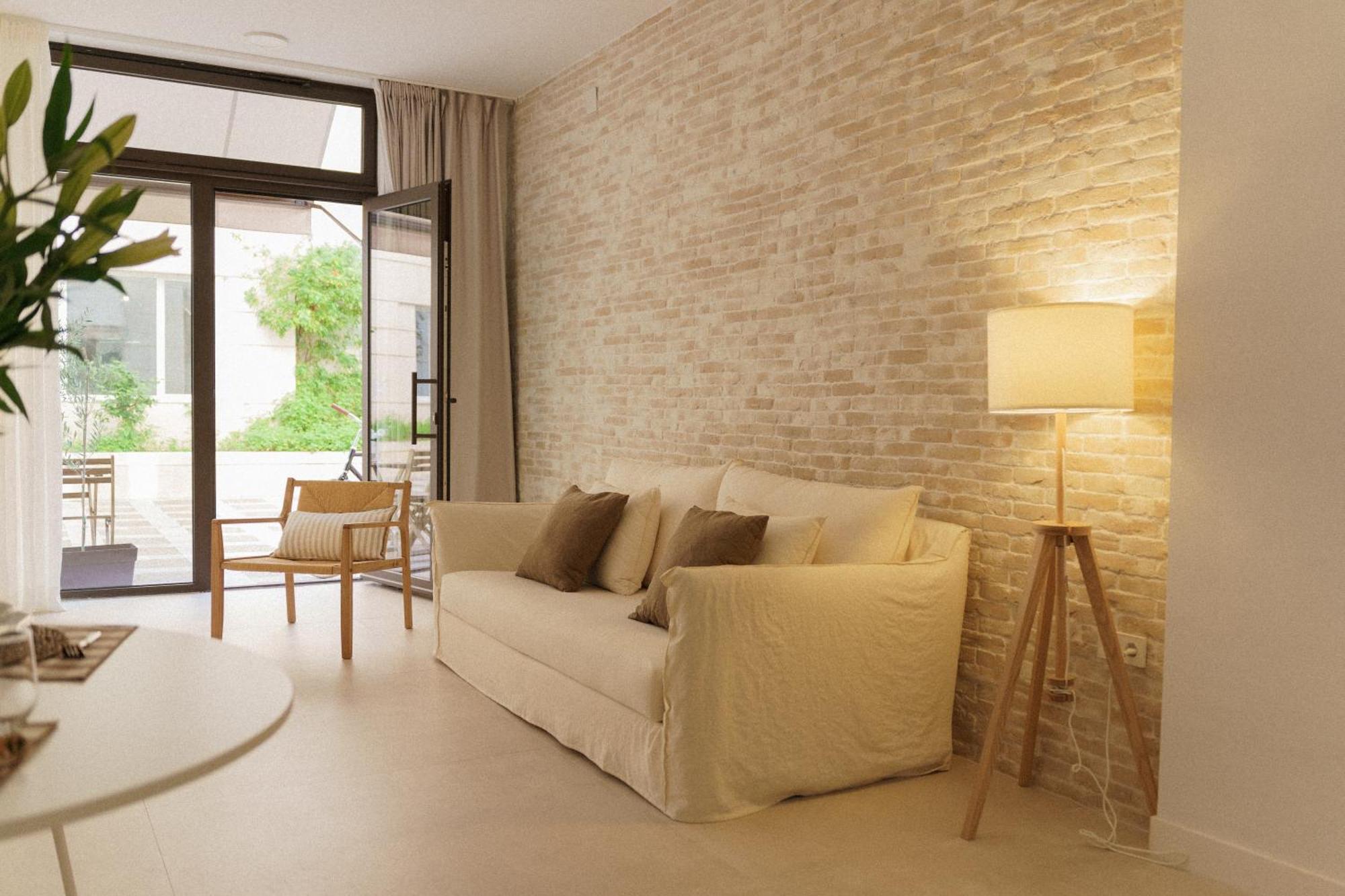 Luca Oliva Homes Riverside Studio Sevilha Exterior foto